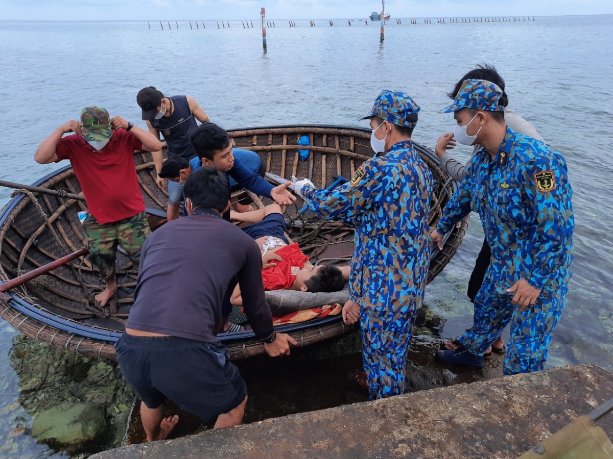 Quân y nơi đầu sóng ngọn gió